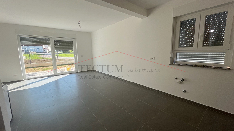 STUPNIK, KUĆA U NIZU, 4S, 119M2, PRODAJA, 2512,00 EUR/M2!! USELJIVO!!!