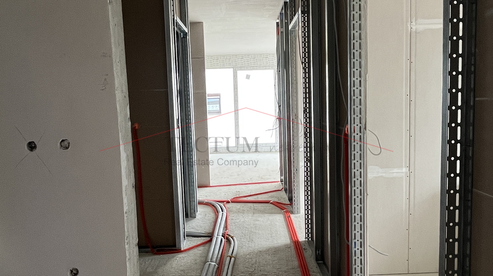 Velika Gorica, četverosoban stan, 2-kat 95,40m2