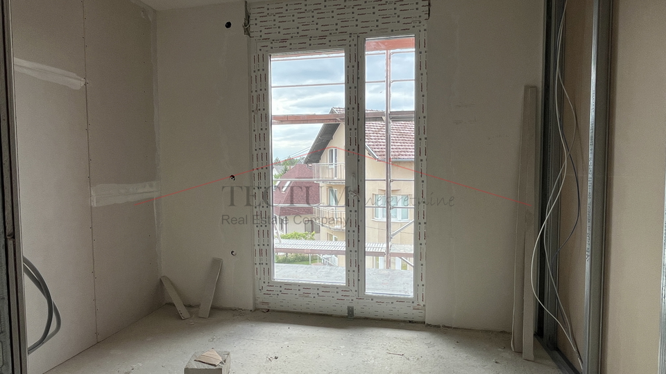 Velika Gorica, četverosoban stan, 2-kat 95,40m2