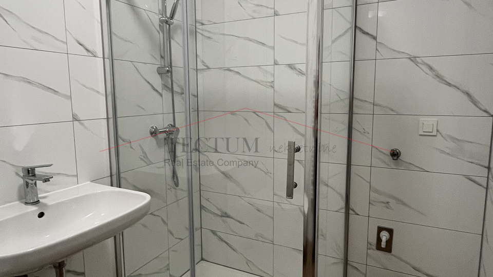 Zaprešić, trosoban stan sa parkirnim mj. i spr., 79,49m2