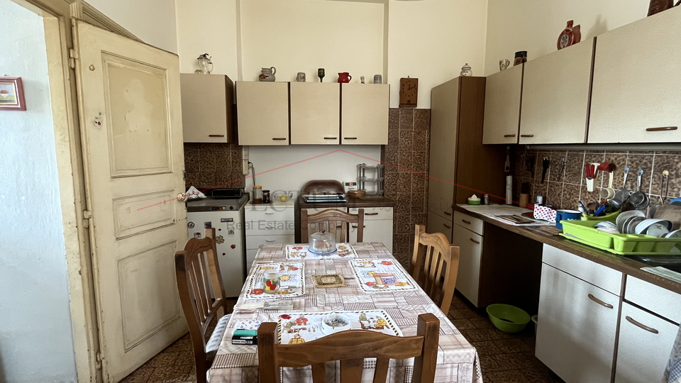 Zagreb, Centar, 4-sobni stan 120m2