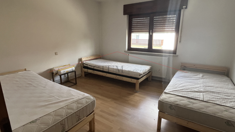 Two apartments for rent in a house for 8 workers!
