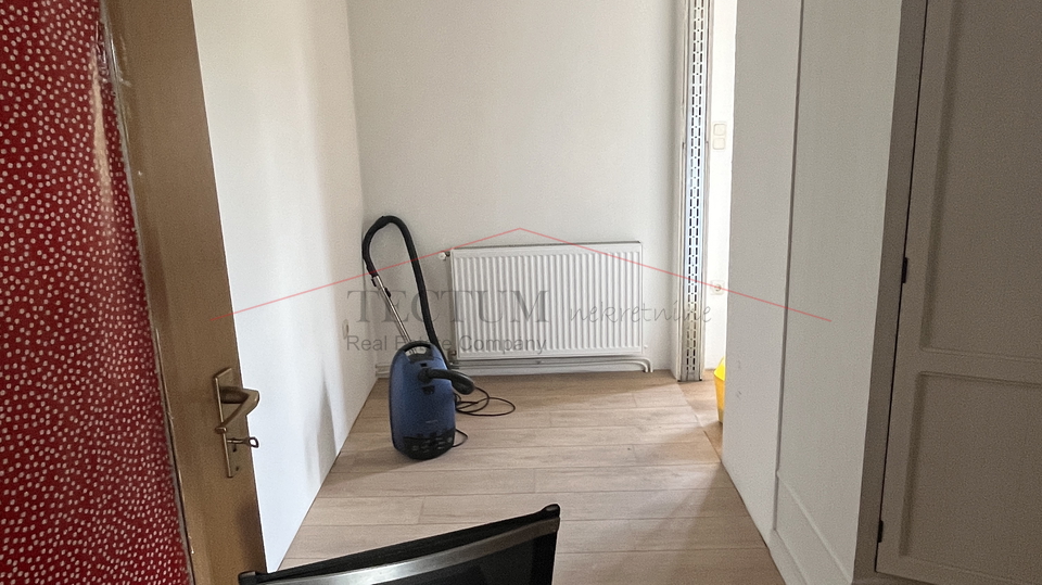 Two apartments for rent in a house for 8 workers!