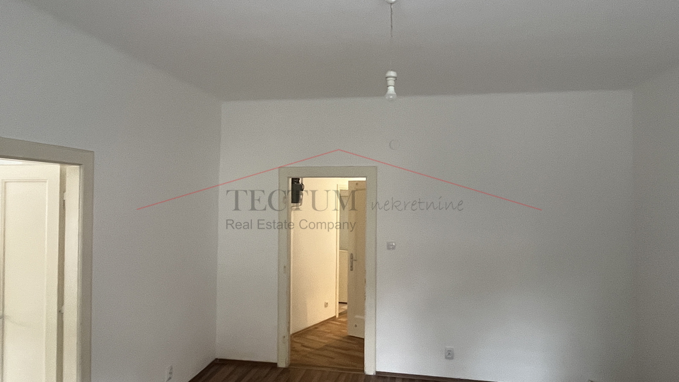 Zagreb, Petrova, 3-bedroom apartment, high ground floor!