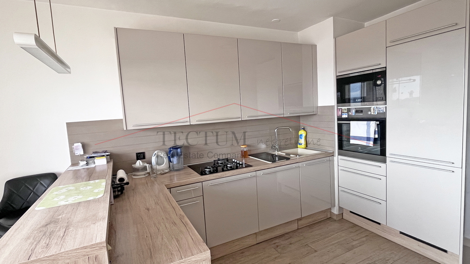 Velika Gorica&comma; stan 76m2&comma;  renoviran&excl;