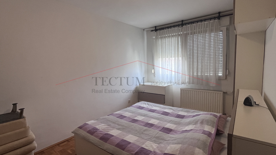 Velika Gorica&comma; stan 76m2&comma;  renoviran&excl;