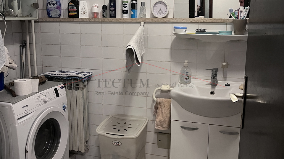 Tre&scaron;njevka&comma; Kranj&ccaron;evi&cacute;eva ulica stan 69m2