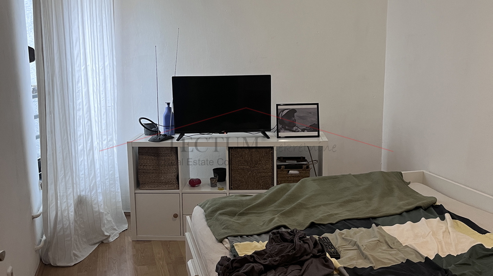 Tre&scaron;njevka&comma; Kranj&ccaron;evi&cacute;eva ulica stan 69m2