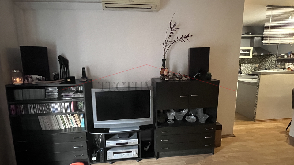 Tre&scaron;njevka&comma; Kranj&ccaron;evi&cacute;eva ulica stan 69m2