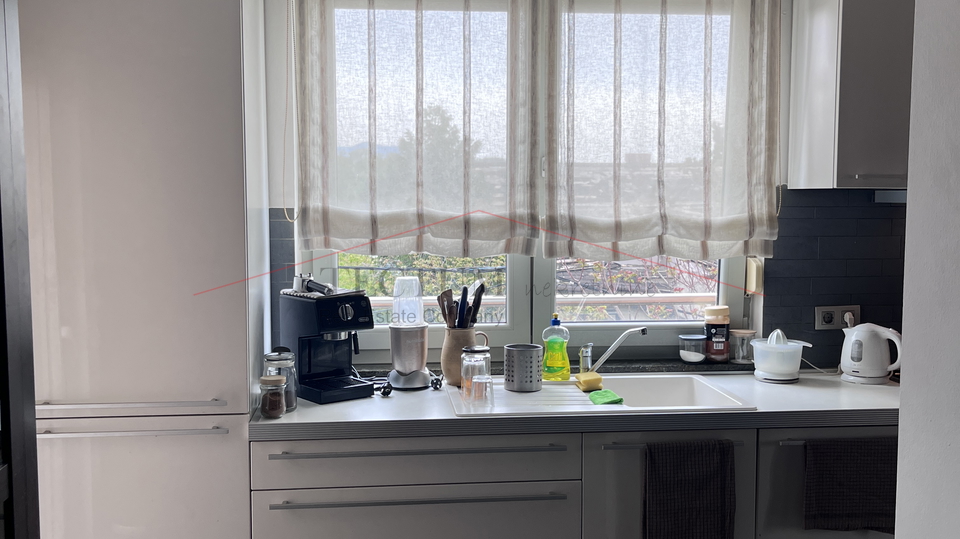 Bukovac&comma; trosoban  stan 78&comma;45m2