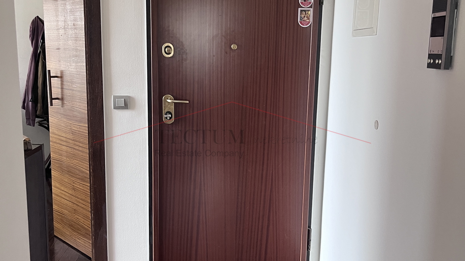 Bukovac&comma; trosoban  stan 78&comma;45m2