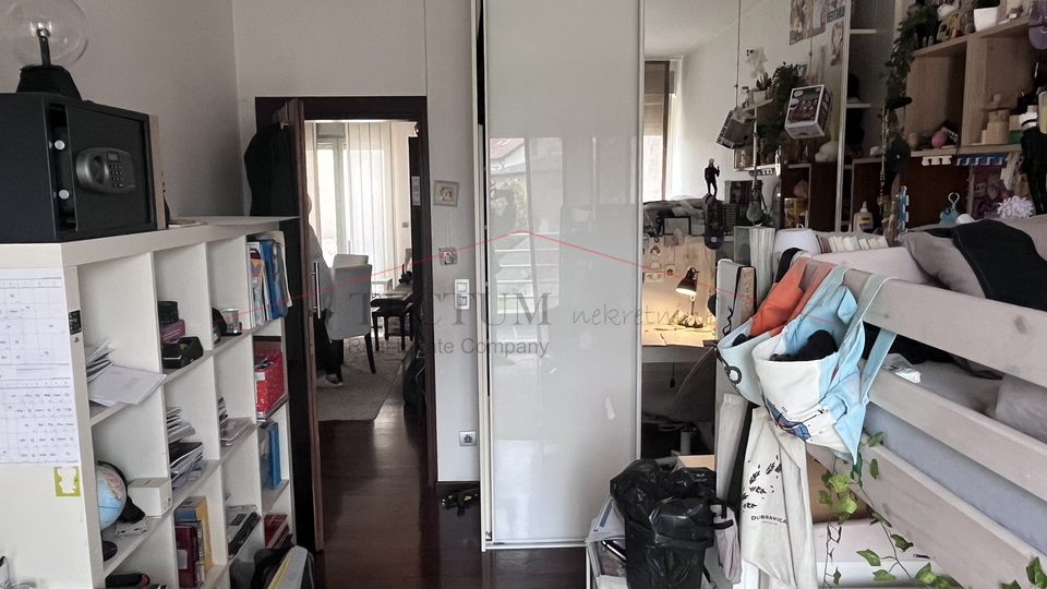 Bukovac&comma; trosoban  stan 78&comma;45m2