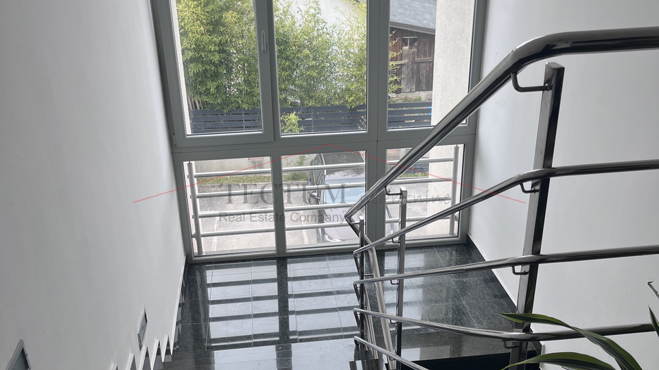 Bukovac&comma; trosoban  stan 78&comma;45m2