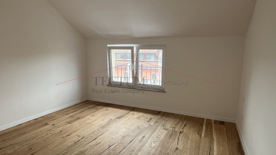 Zagreb&comma; Dubrava&comma; 4-sobni stan 110m2 2&period; kat&comma;  150m do tramvaja&excl;