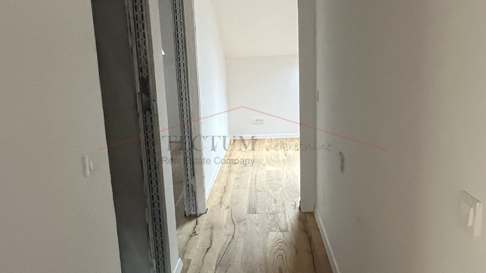 Zagreb&comma; Dubrava&comma; 4-sobni stan 110m2 2&period; kat&comma;  150m do tramvaja&excl;