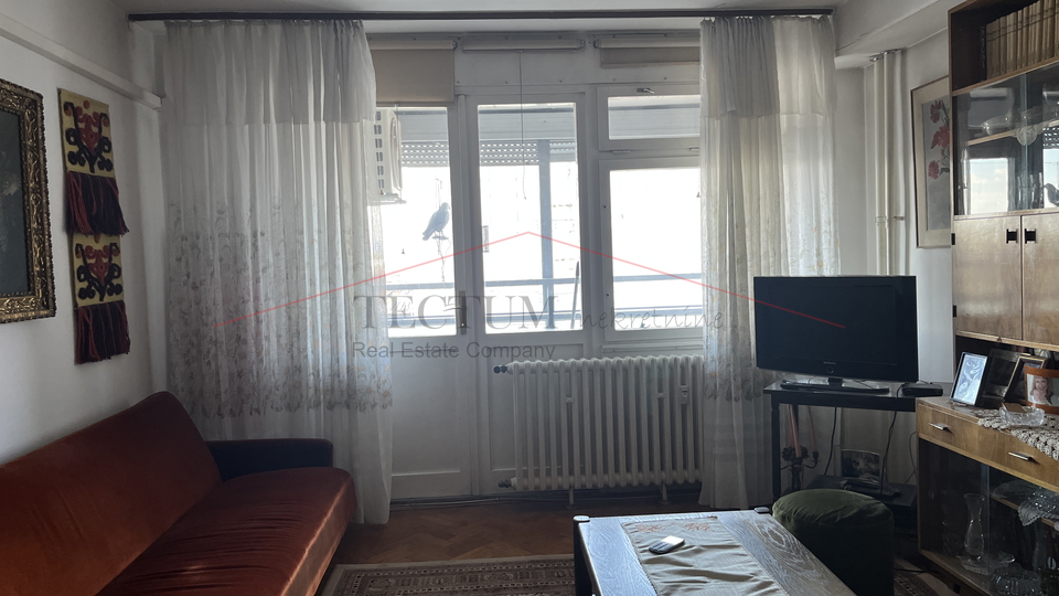 TROSOBAN STAN 69&comma;43 m&sup2; &ndash; REMIZA&comma; TRE&Scaron;NJEVKA &ndash; ODLI&Ccaron;NA LOKACIJA UZ TRAMVAJSKO OKRETI&Scaron;TE