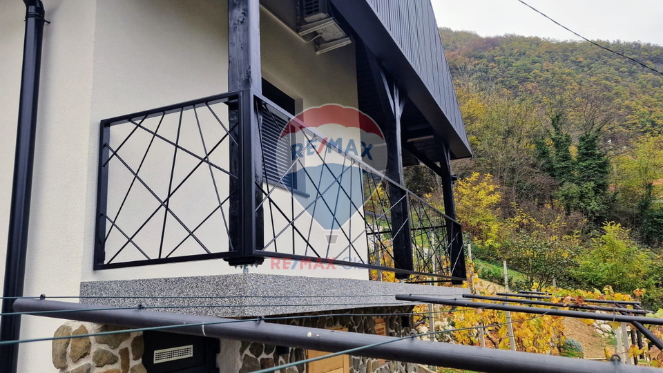 VIKEND KUĆA 77m2, detaljno renovirano, Krapina