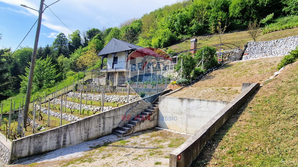 VIKEND KUĆA 77m2, detaljno renovirano, Krapina