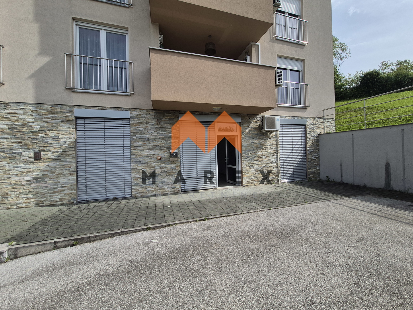 POSLOVNI PROSTOR 107M2-ZABOK