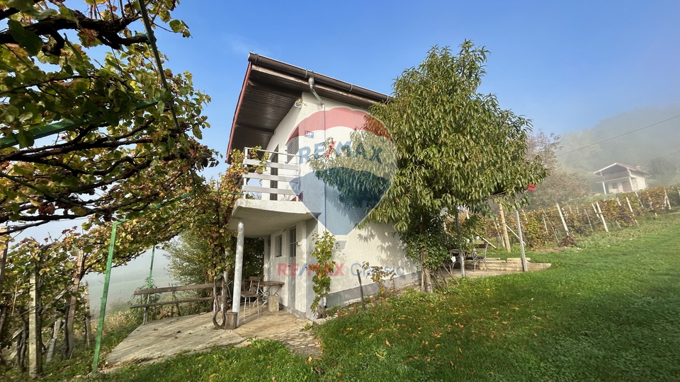 Cottage for sale in beautiful Radoboj