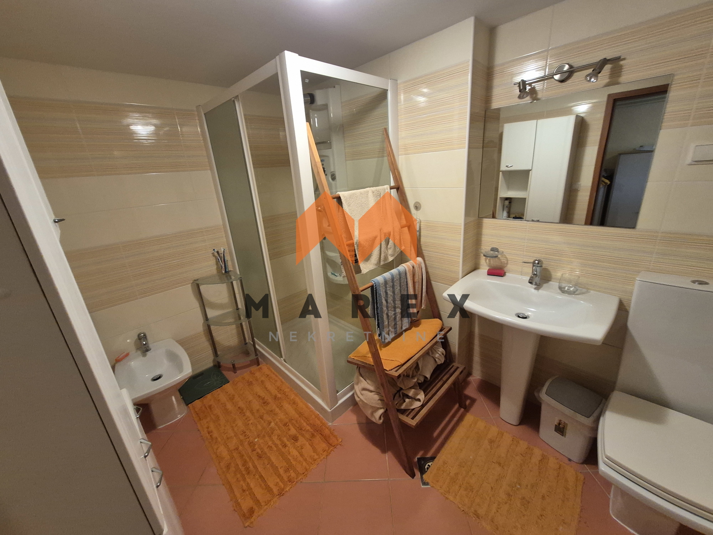 STAN 270m2 U KRAPINI - ŠABAC