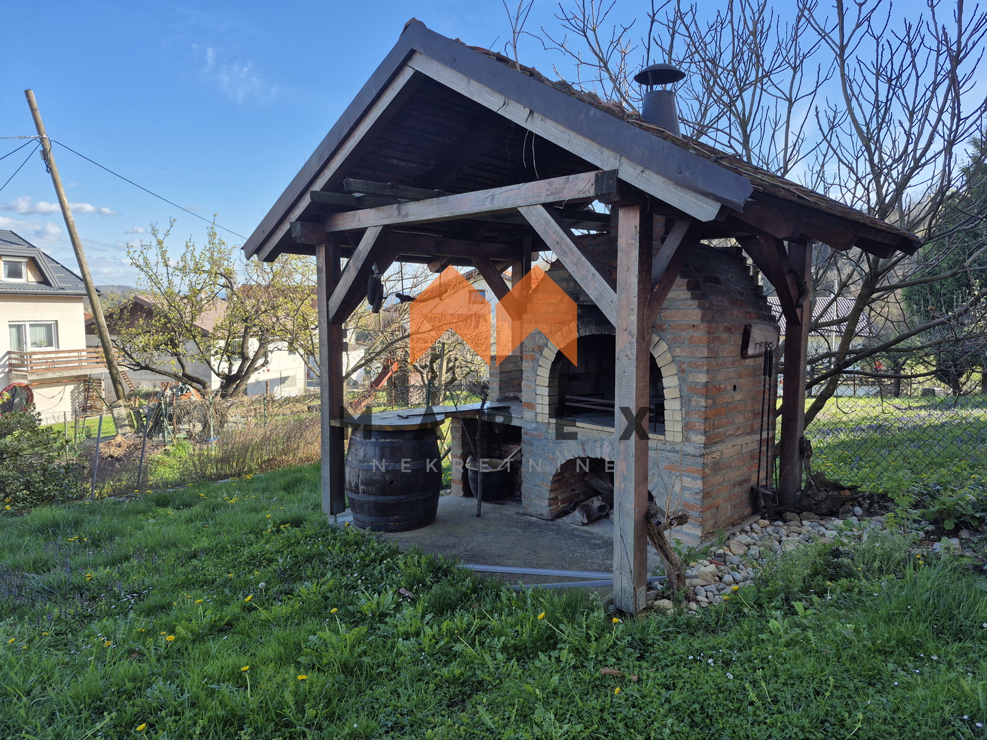 STAN 270m2 U KRAPINI - ŠABAC