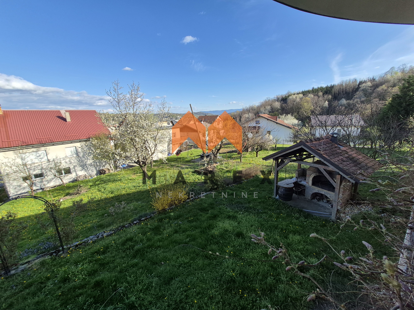 STAN 270m2 U KRAPINI - ŠABAC