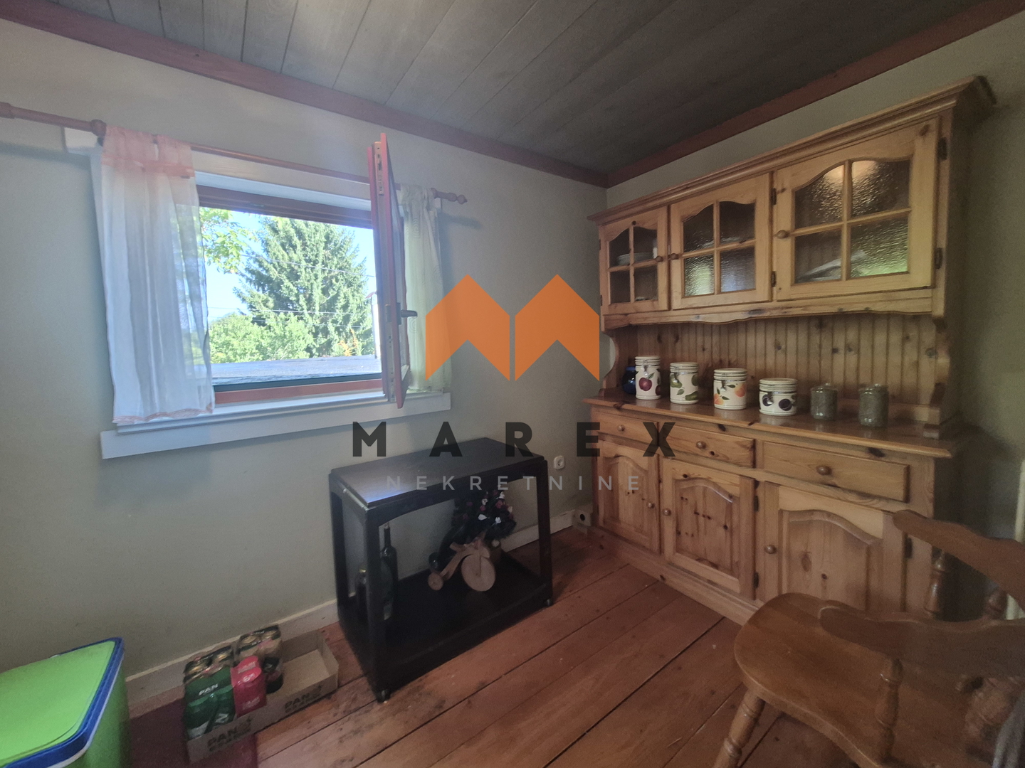 KUĆA SA POMOĆNIM OBJEKTIMA-KRUŠLJEVO SELO-OROSLAVJE