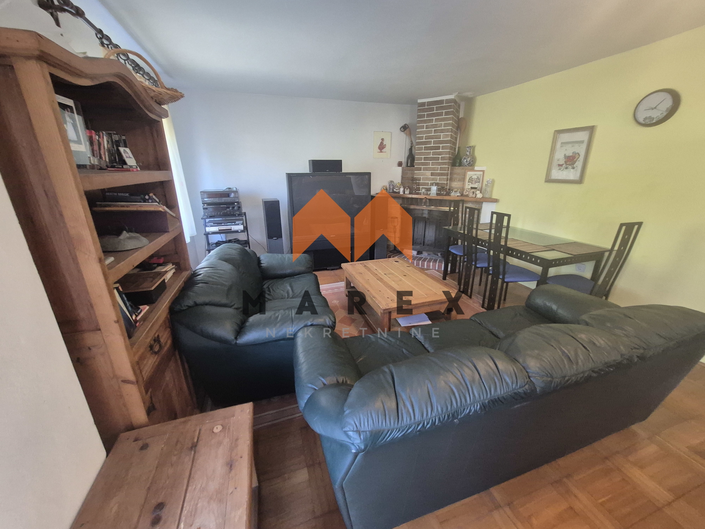 KUĆA SA POMOĆNIM OBJEKTIMA-KRUŠLJEVO SELO-OROSLAVJE