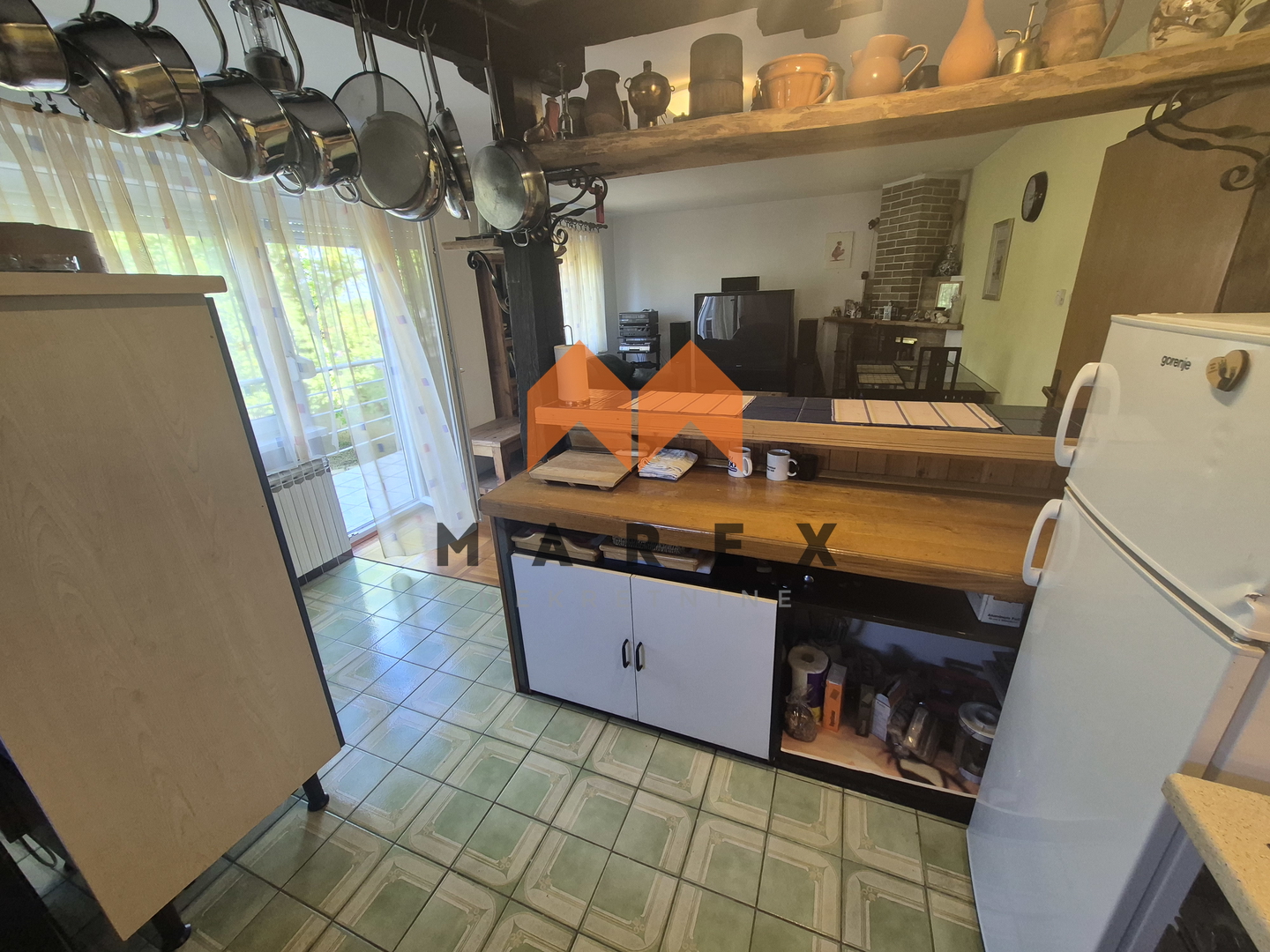 KUĆA SA POMOĆNIM OBJEKTIMA-KRUŠLJEVO SELO-OROSLAVJE