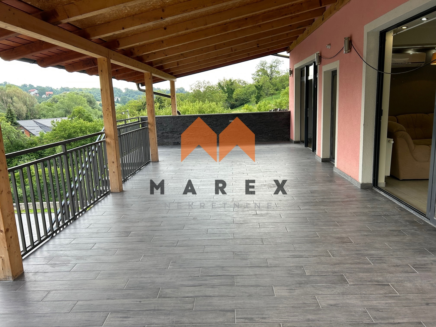 IZVRSNA INVESTICIJSKA PRILIKA NA MARKUŠEVEČKOJ CESTI!