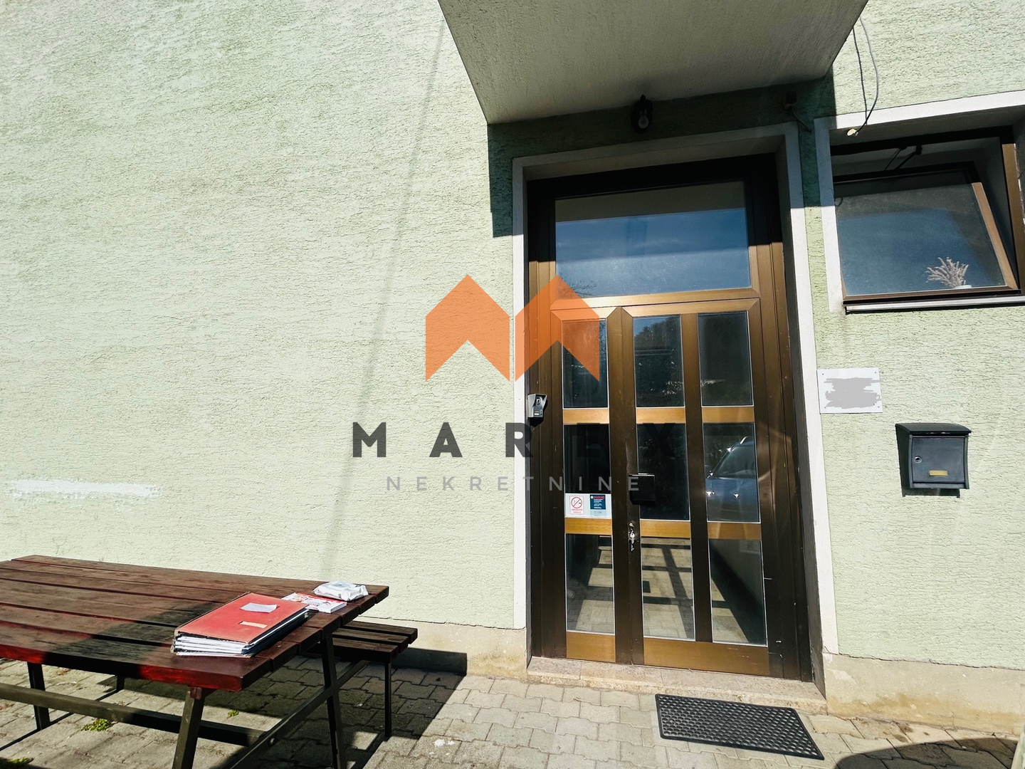 Doliće: prostor za biznis i stanovanje