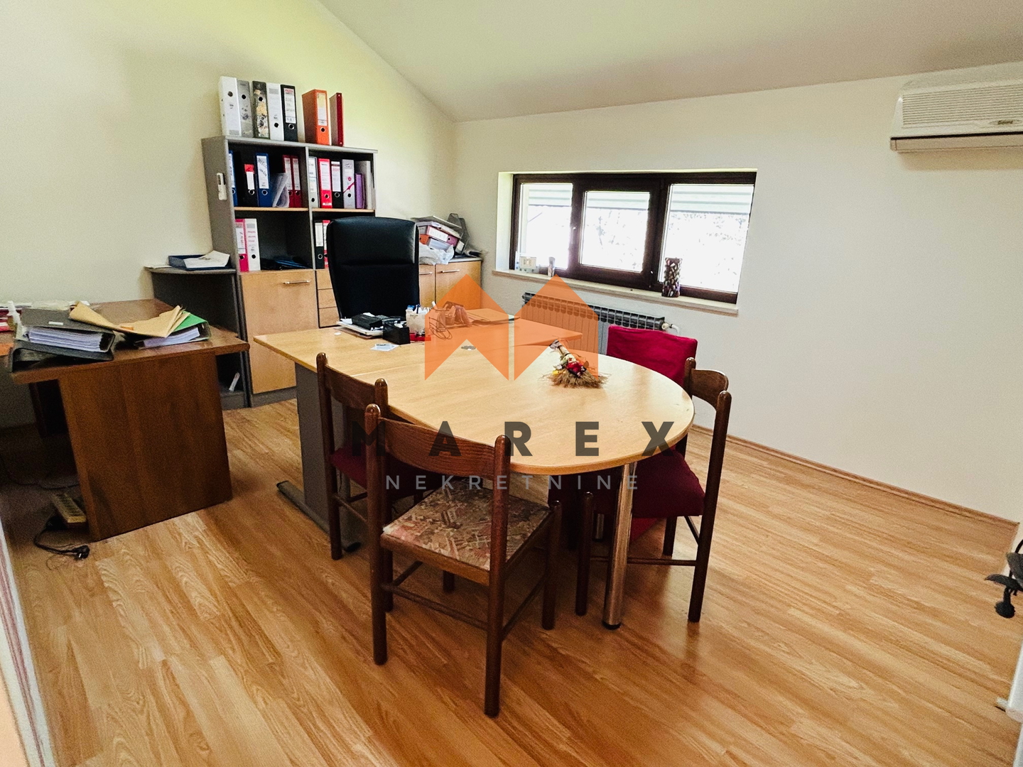 Doliće: prostor za biznis i stanovanje