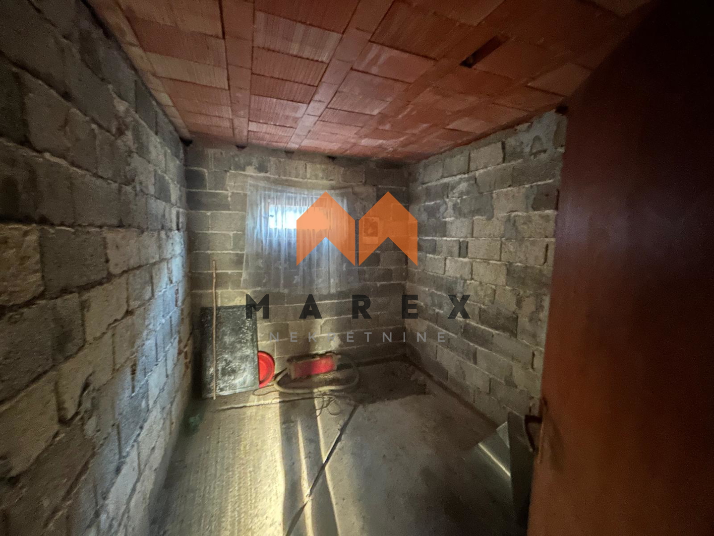 For Sale: Roh-Bau House in a Peaceful Location in Donja Šemnica