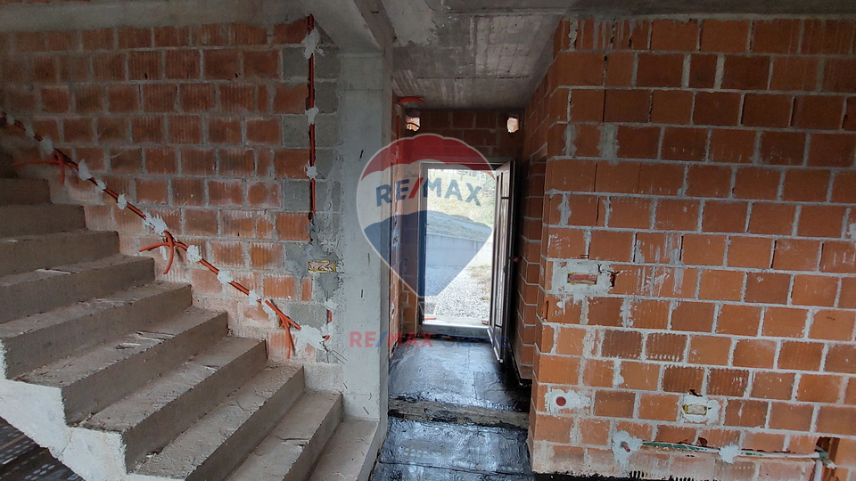 House for sale 363m2, Radoboj