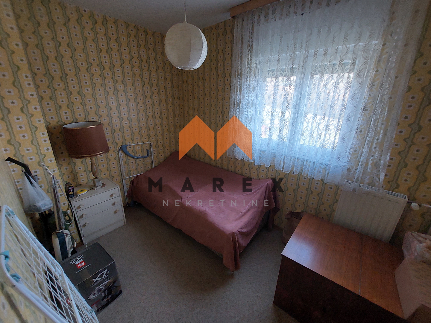 KUĆA 170m2, MIRNA LOKACIJA, VRTNJAKOVEC