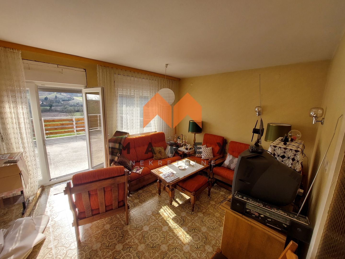 KUĆA 170m2, MIRNA LOKACIJA, VRTNJAKOVEC