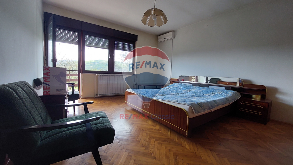 PREDIVNA VISOKA PRIZEMNICA 230m2, KLANJEC