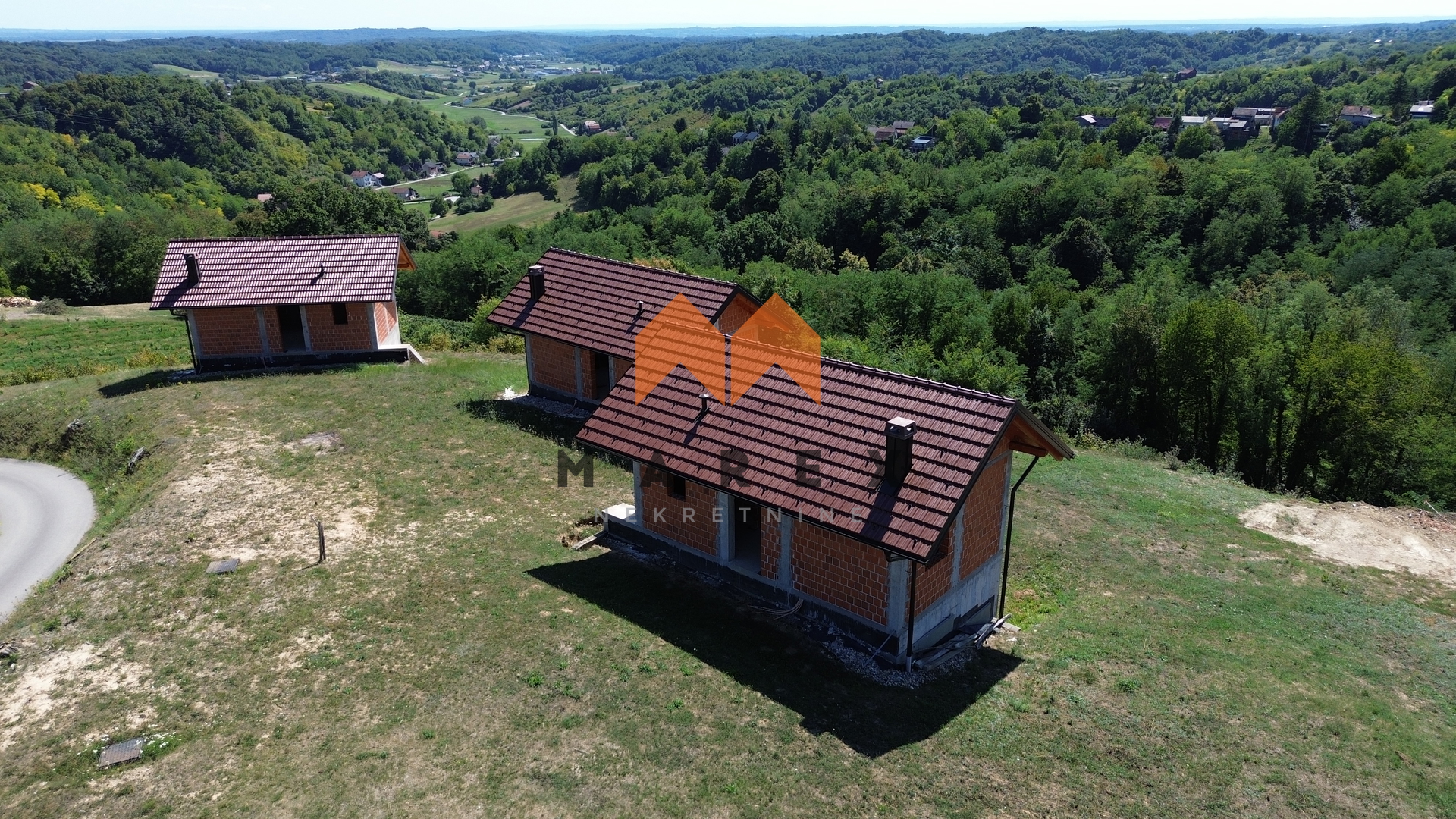 SV. IVAN ZELINA – KUĆA 80 M2 ROH-BAU NA 1652 M2 PARCELE S PROJEKTOM KUĆE ZA ODMOR-140