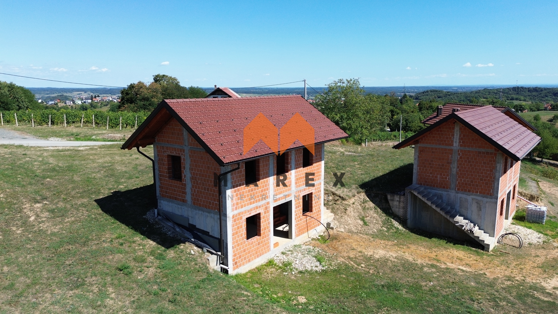 SV. IVAN ZELINA – KUĆA 80 M2 ROH-BAU NA 1652 M2 PARCELE S PROJEKTOM KUĆE ZA ODMOR-140