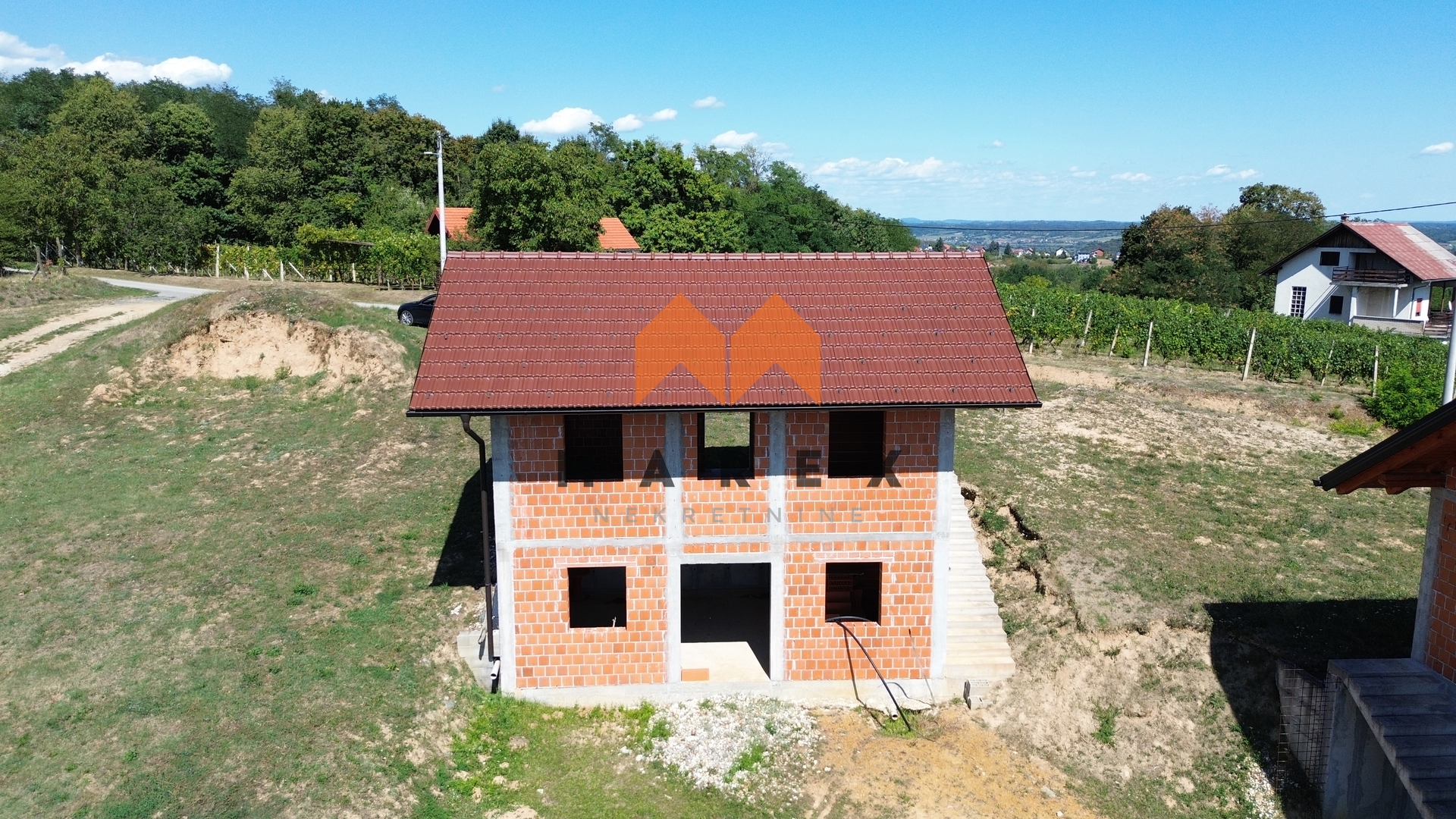 SV. IVAN ZELINA – KUĆA 80 M2 ROH-BAU NA 1652 M2 PARCELE S PROJEKTOM KUĆE ZA ODMOR-140