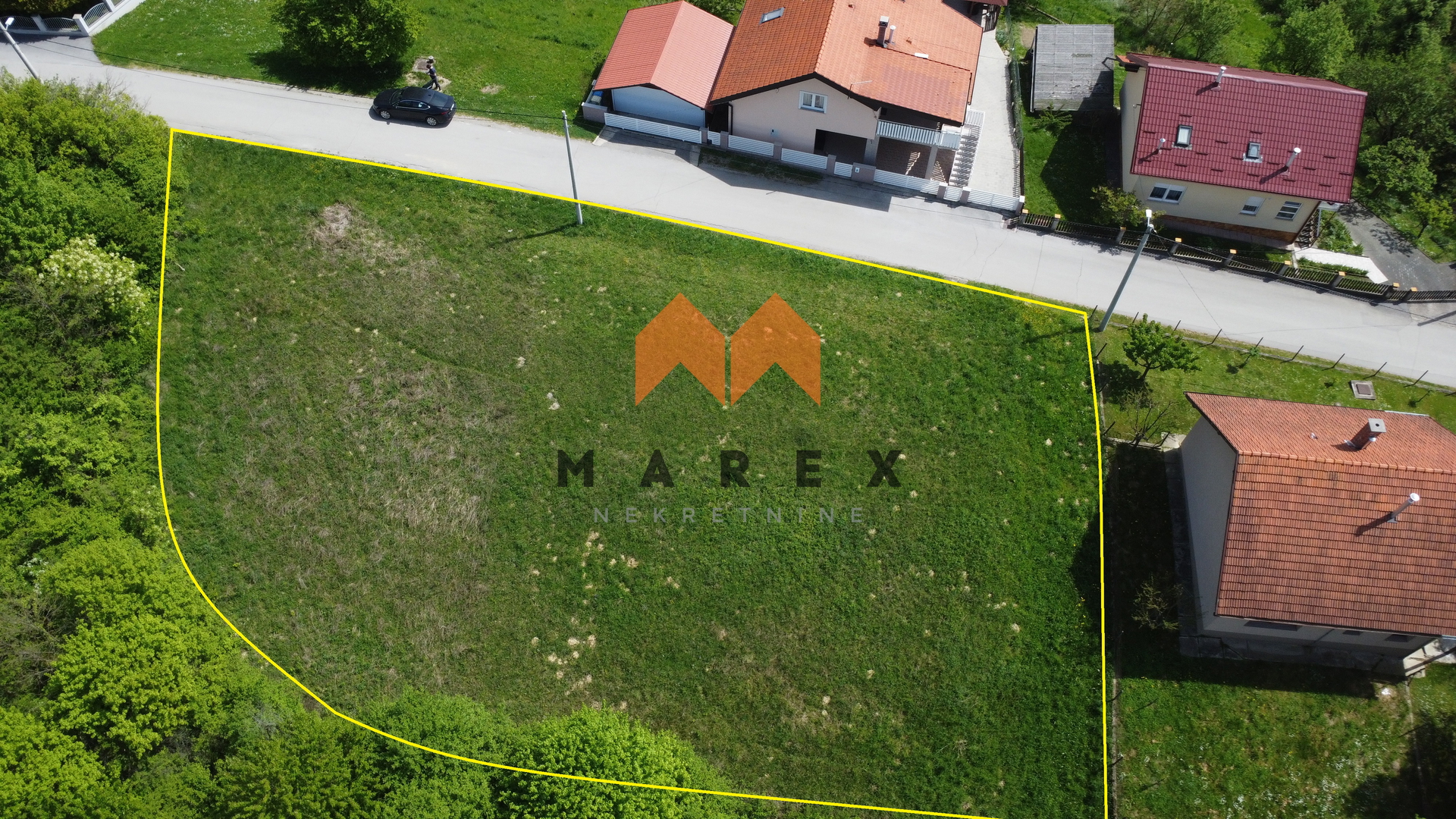 GRAĐEVINSKO ZEMLJIŠTE 1240M2, BREGI ZABOČKI