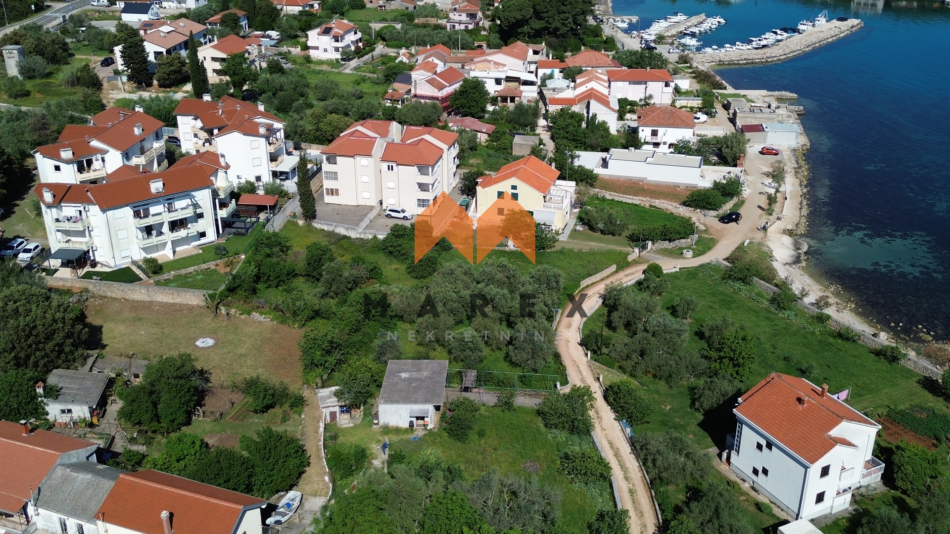 APARTMAN,VAŠA OAZA NA OBALI SA NEPROCJENJIVIM POGLEDOM