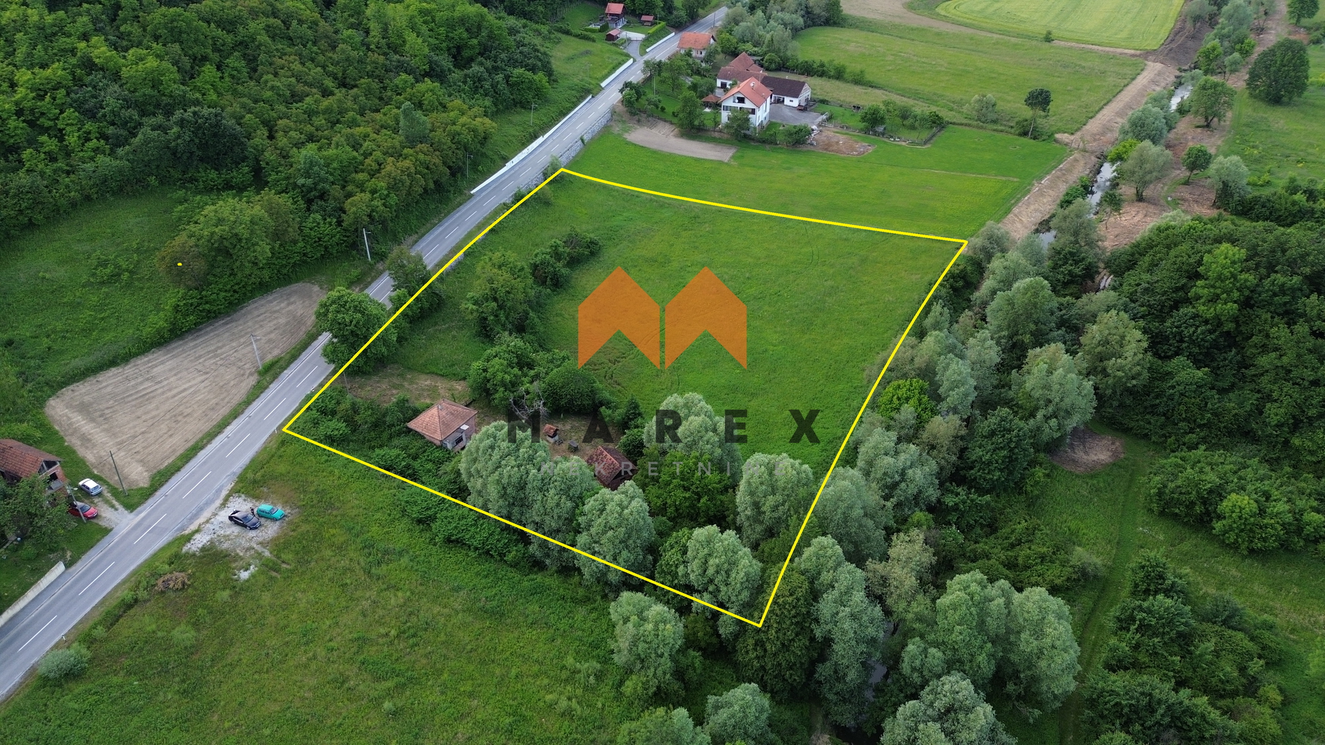 PROSTRANO IMANJE S KUĆOM I VELIKIM RAZVOJNIM POTENCIJALOM – JEZERO KLANJEČKO, BLIZINA ZAGREBA