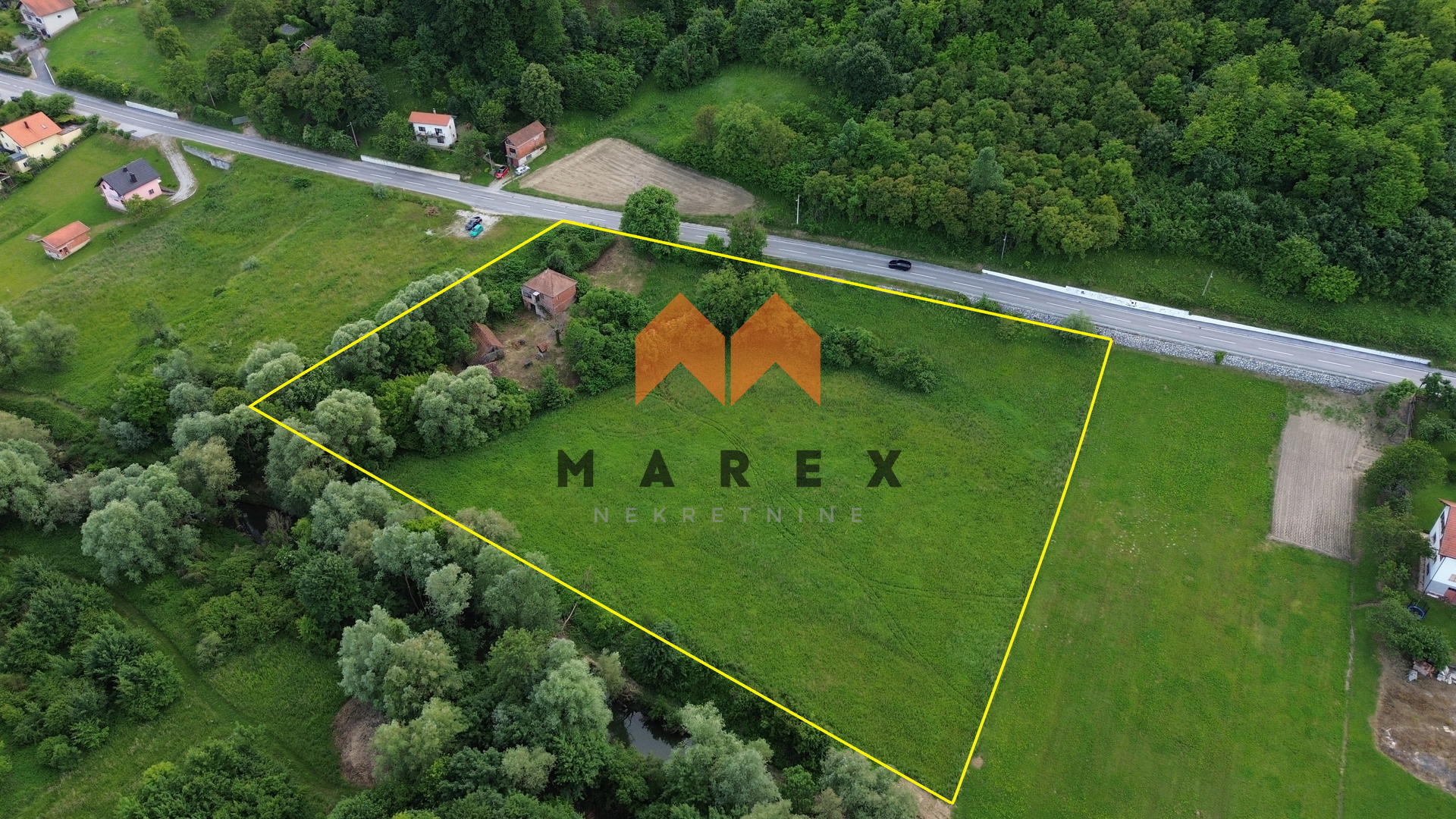 PROSTRANO IMANJE S KUĆOM I VELIKIM RAZVOJNIM POTENCIJALOM – JEZERO KLANJEČKO, BLIZINA ZAGREBA