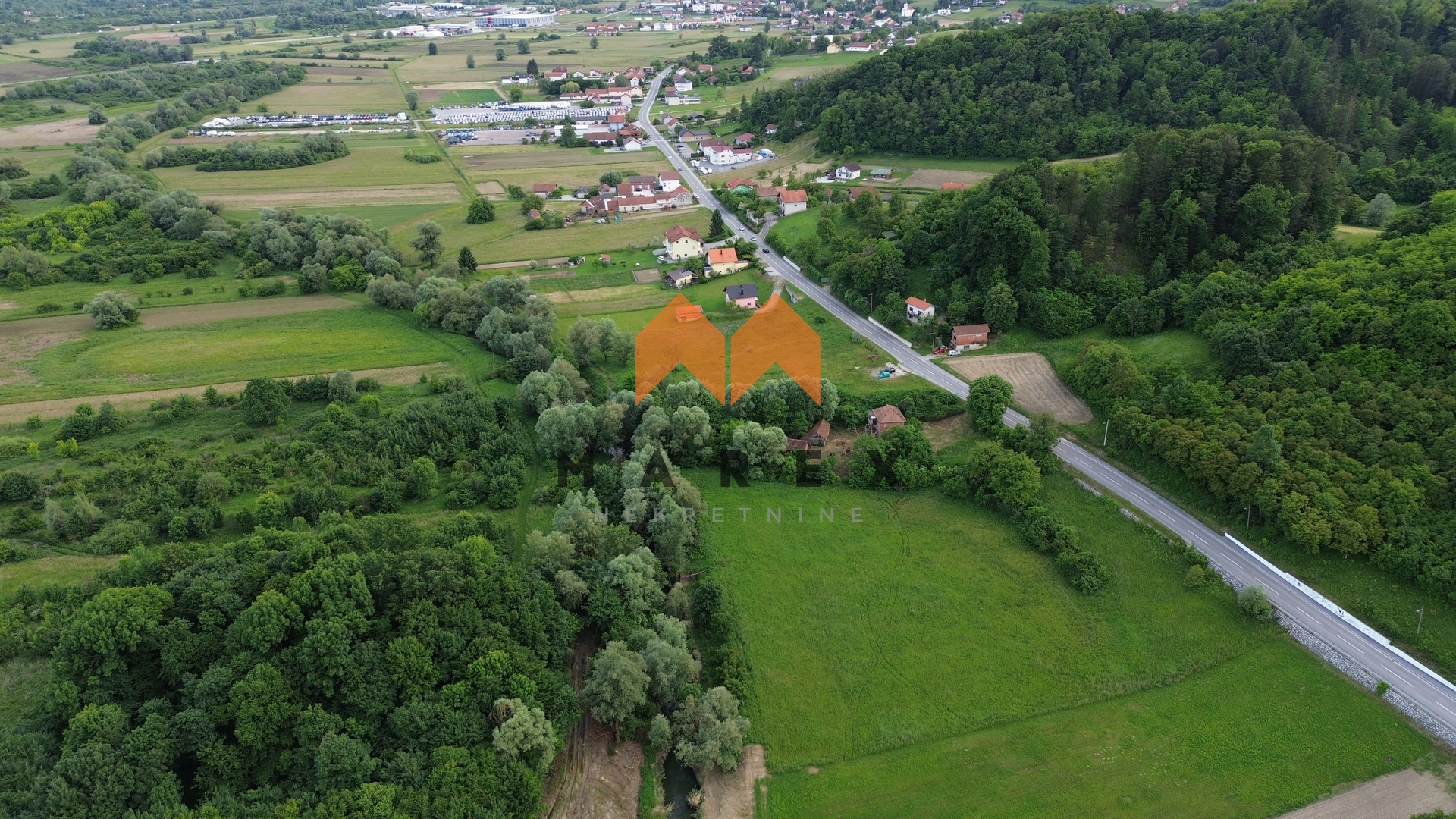 PROSTRANO IMANJE S KUĆOM I VELIKIM RAZVOJNIM POTENCIJALOM – JEZERO KLANJEČKO, BLIZINA ZAGREBA