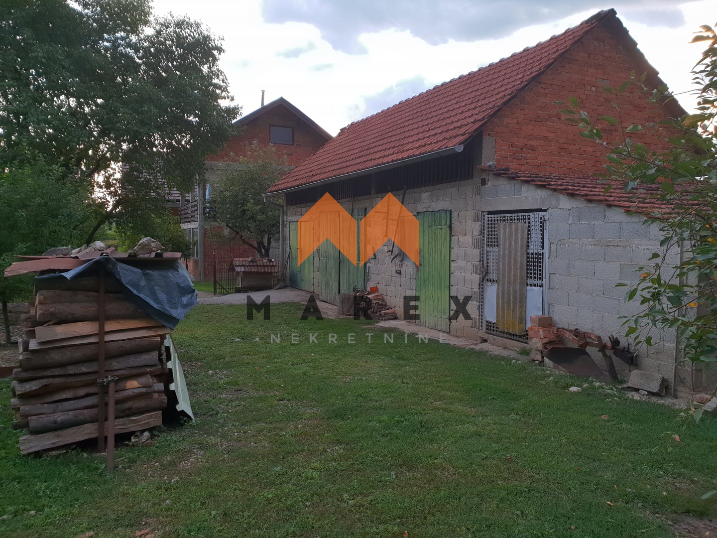 DVIJE ODRŽAVANE KUĆE - STUBIČKE TOPLICE