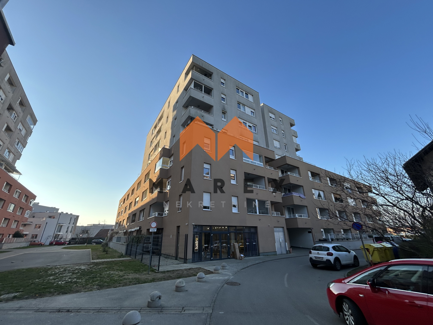 SNIŽENO - NAMJEŠTEN STAN 1S+DB, 70m2,GPM,NOVIJE GRADNJE,NOVI ZAGREB(OTOK)