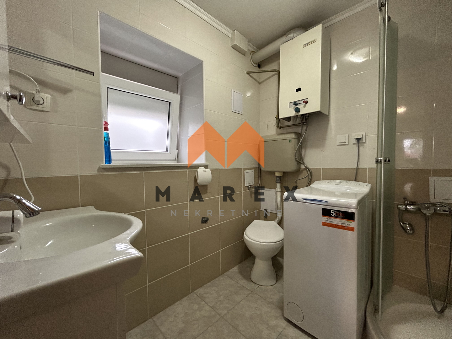 KUĆA 106M2+pom. zgrada-RADOBOJ
