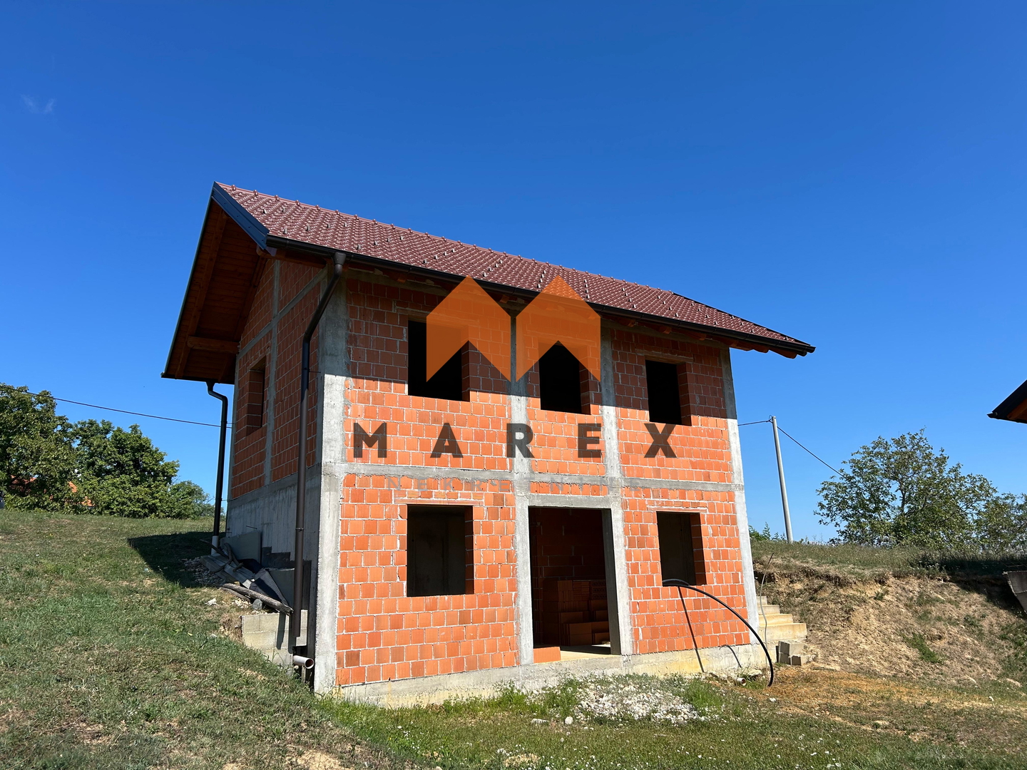 SV. IVAN ZELINA – KUĆA 80 M2 ROH-BAU NA 1652 M2 PARCELE S PROJEKTOM KUĆE ZA ODMOR-140